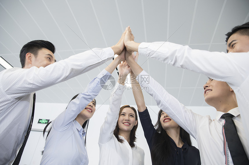 Q1财报后的好未来(TAL.US)：股价历经近3个月横盘，离突破或只差临门一脚